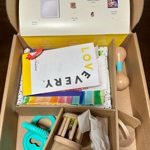 Lovevery The Charmer Play Kit